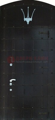 Металлическая арочная дверь ДА-22 высокого качества в Великом Новгороде