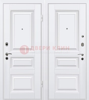 Белая металлическая дверь с МДФ ДМ-179 в Великом Новгороде