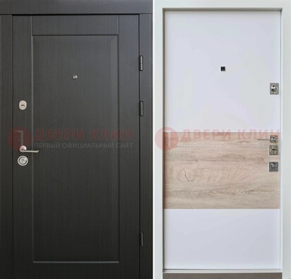 Черная металлическая дверь с резной МДФ Итальянский орех ДМ-230 в Великом Новгороде