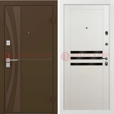 Темная стальная коричневая дверь с МДФ панелями ДМ-293 в Великом Новгороде