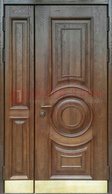 Коричневая двухстворчатая дверь с массивом дуба ДМД-71 в Великом Новгороде