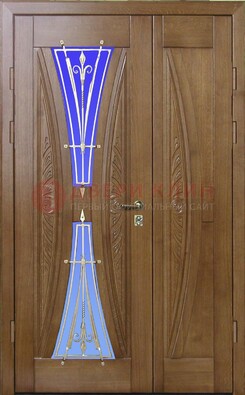 Коттеджная парадная дверь со стеклянными вставками и ковкой ДПР-26 в Великом Новгороде