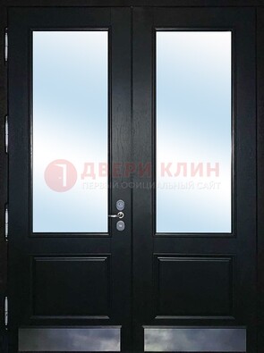 Черная двухстворчатая металлическая дверь со стеклом ДС-25 в Великом Новгороде