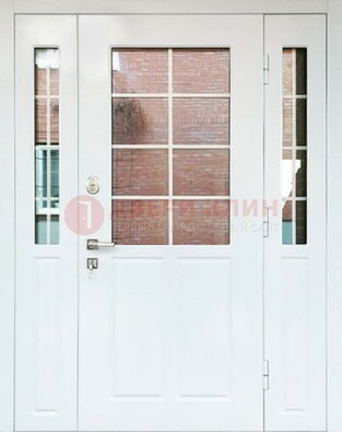 Белая стальная дверь со стеклом и фрамугами ДС-27 в Великом Новгороде