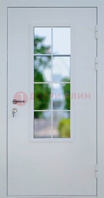 Белая железная дверь порошок со стеклом ДС-31 в Великом Новгороде
