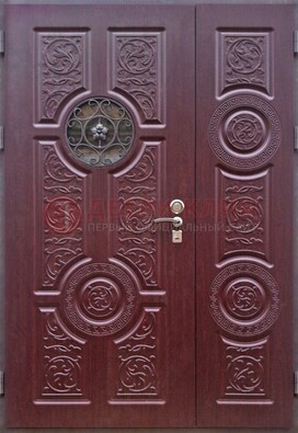 Красная железная дверь Винорит со стеклом и ковкой ДСК-235 в Великом Новгороде