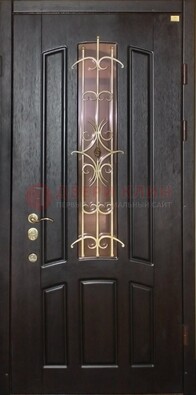 Металлическая дверь со стеклом и ковкой ДСК-79 для загородного дома в Великом Новгороде