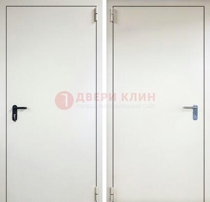Белая железная техническая дверь ДТ-16 в Великом Новгороде