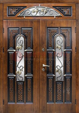 Входная двухстворчатая дверь с виноритом и ковкой ДВТ-183 в Великом Новгороде
