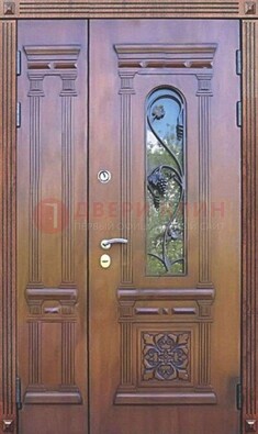 Железная коричневая филенчатая дверь с виноритом и МДФ ДВТ-85 в Великом Новгороде